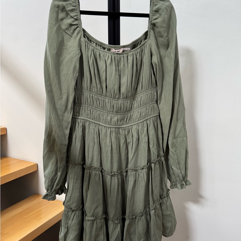 Francesca's Collections - Mi Ami Sage Long Sleeve Dress